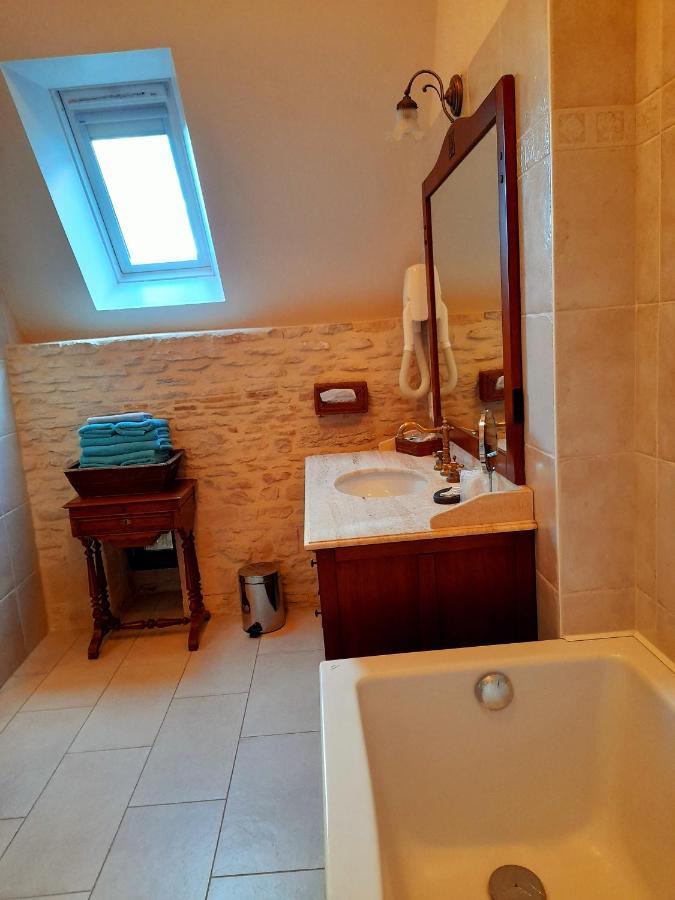 Hotel Le Manoir De Mathan Crepon A La Campagne 5 Mn D'Arromanches Et 10 Mn De Bayeux Zewnętrze zdjęcie
