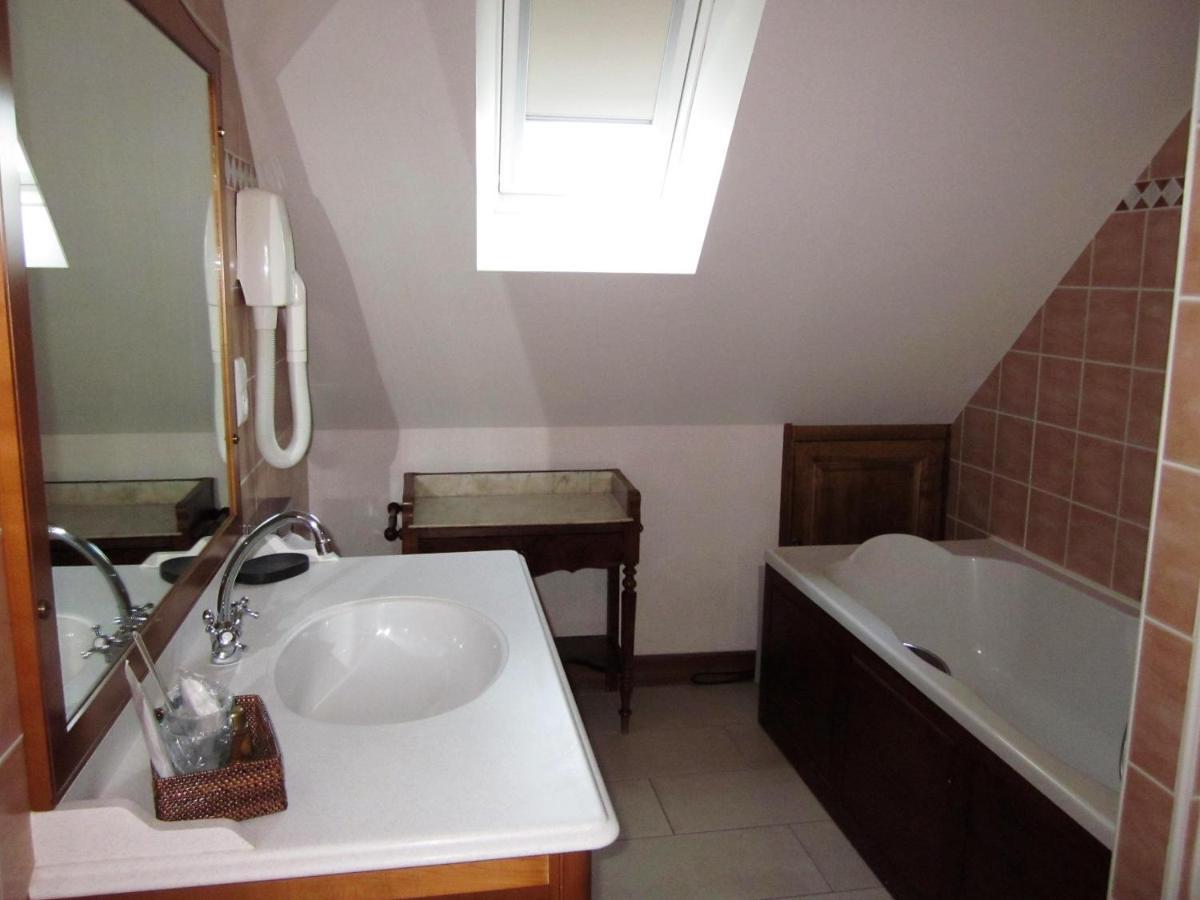 Hotel Le Manoir De Mathan Crepon A La Campagne 5 Mn D'Arromanches Et 10 Mn De Bayeux Zewnętrze zdjęcie
