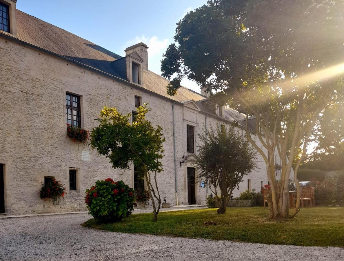 Hotel Le Manoir De Mathan Crepon A La Campagne 5 Mn D'Arromanches Et 10 Mn De Bayeux Zewnętrze zdjęcie