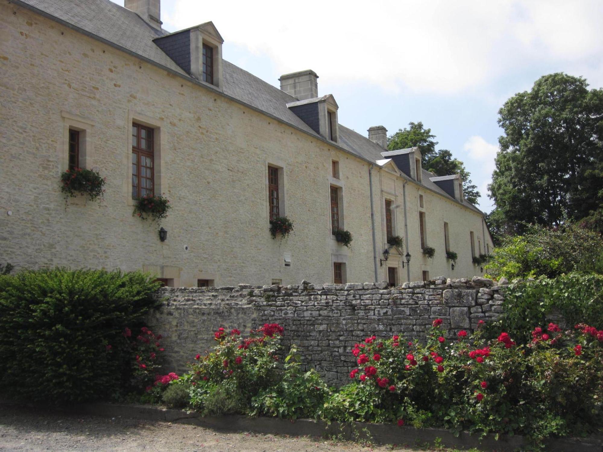 Hotel Le Manoir De Mathan Crepon A La Campagne 5 Mn D'Arromanches Et 10 Mn De Bayeux Zewnętrze zdjęcie