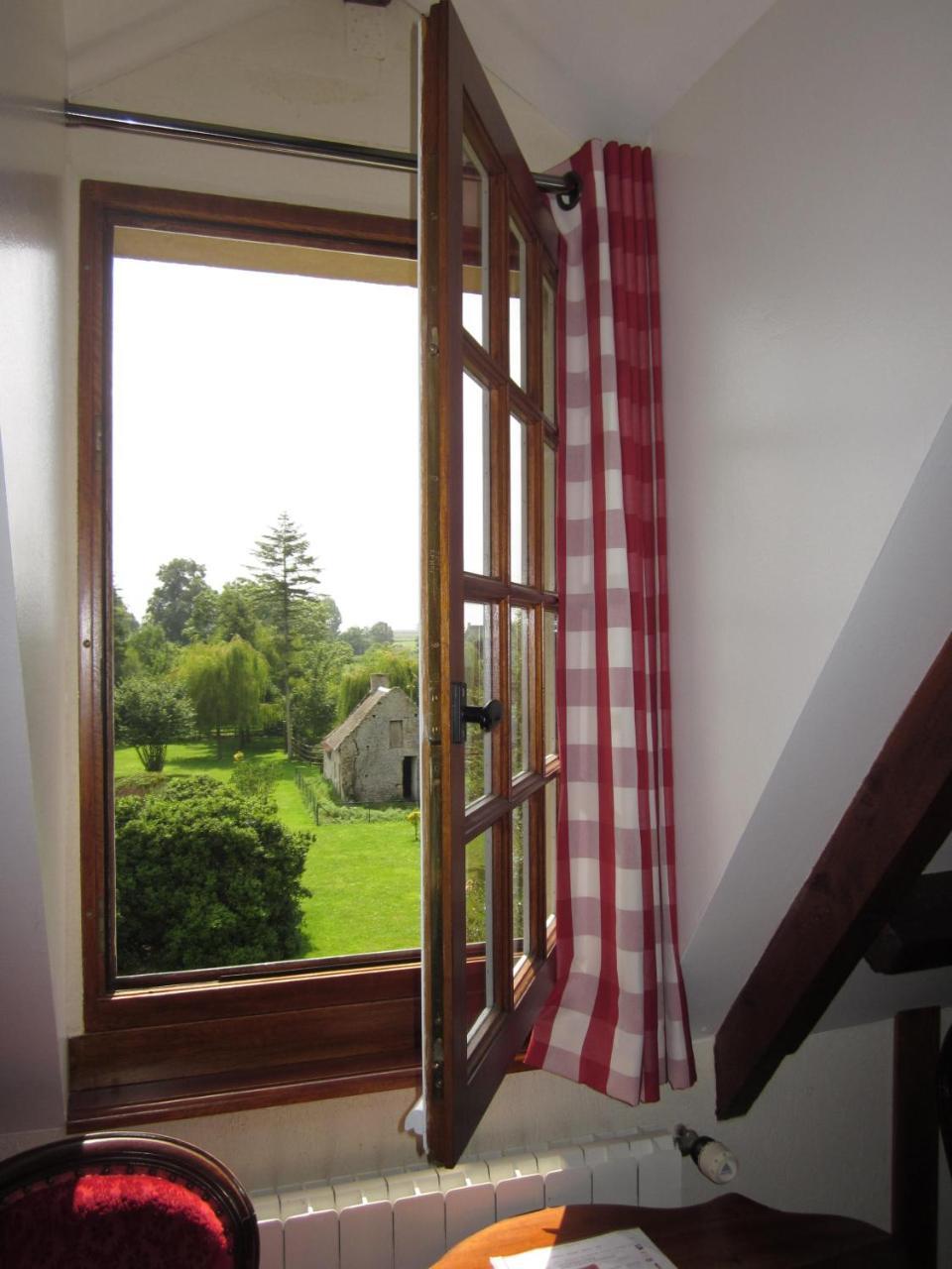 Hotel Le Manoir De Mathan Crepon A La Campagne 5 Mn D'Arromanches Et 10 Mn De Bayeux Zewnętrze zdjęcie